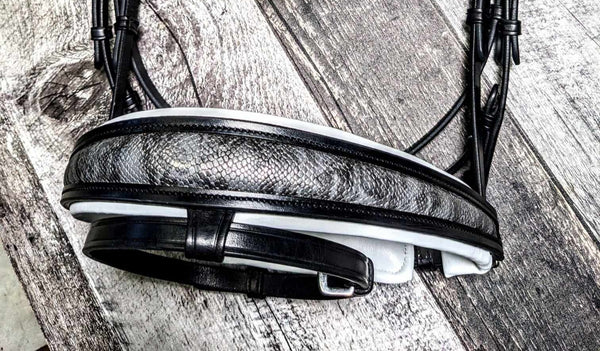 Grey/Shimmer w White Padding Noseband